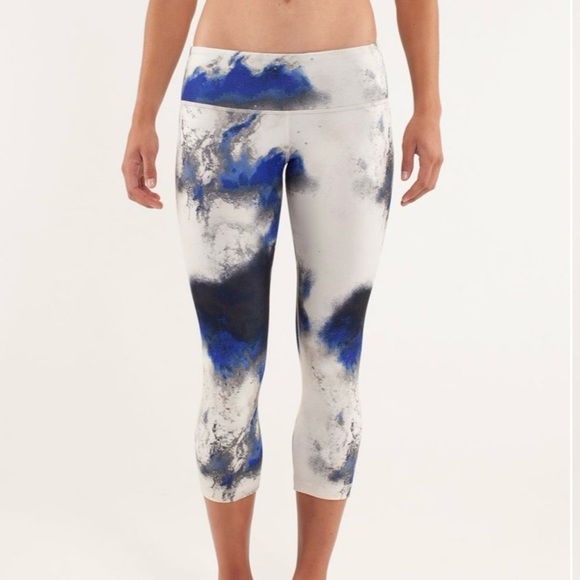 lululemon athletica Pants - Lululemon Wunder Under Cropped Leggings Multi SZ 6 Yoga Gym Tie Dye Workout